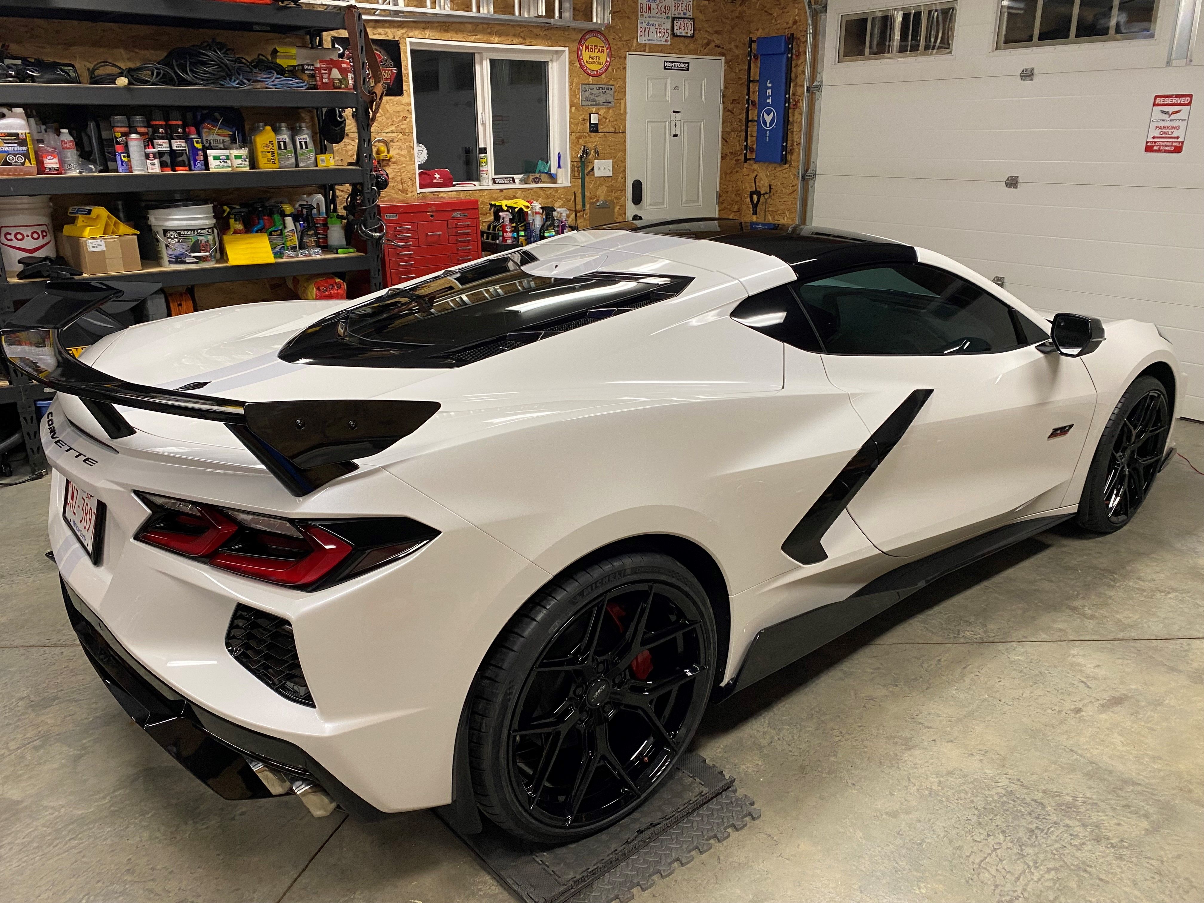 2023 C8 with Vossens.jpg