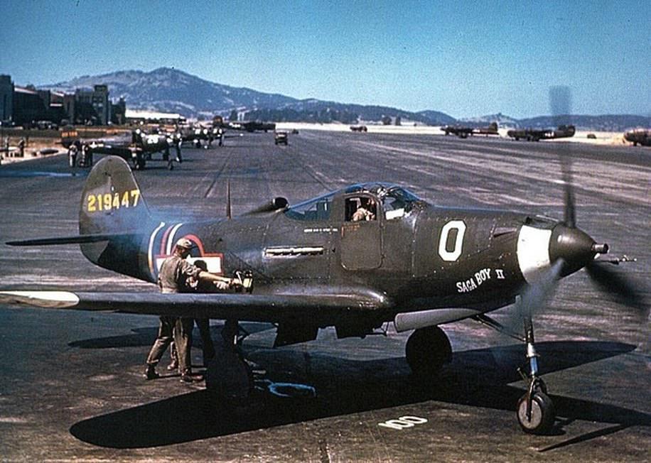 33618190_8772705_the_p_39_airacobra_pictured_was_a_fighter_aircraft_made_by_bell_a_60_16010605...jpg