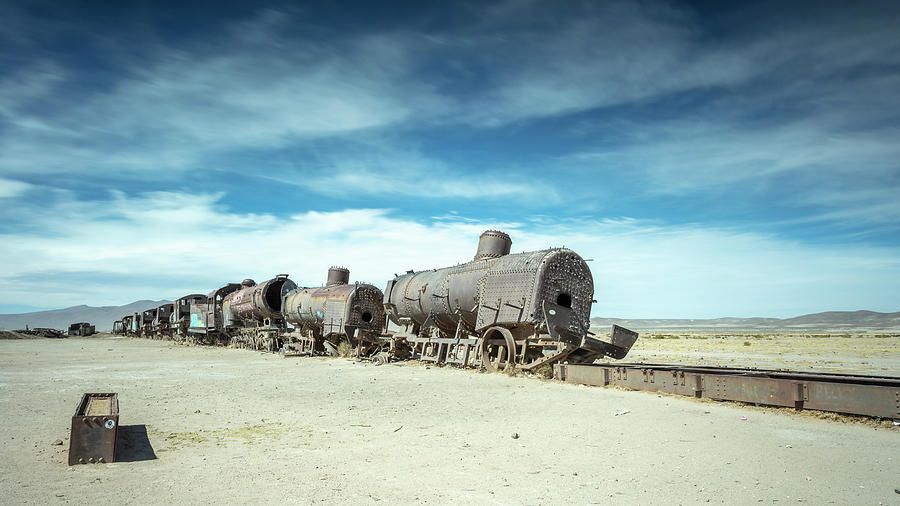 abandoned-steam-trains-in-the-bolivian-desert-angela-devaney.jpg