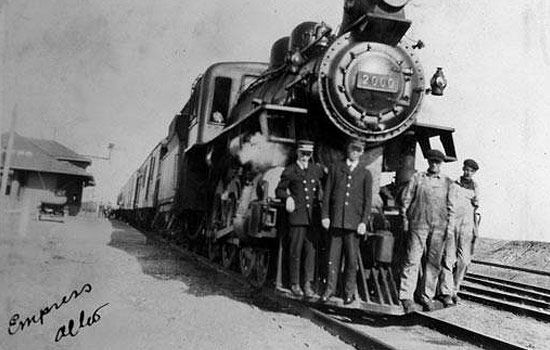 canadian-pacific-railroad.jpg