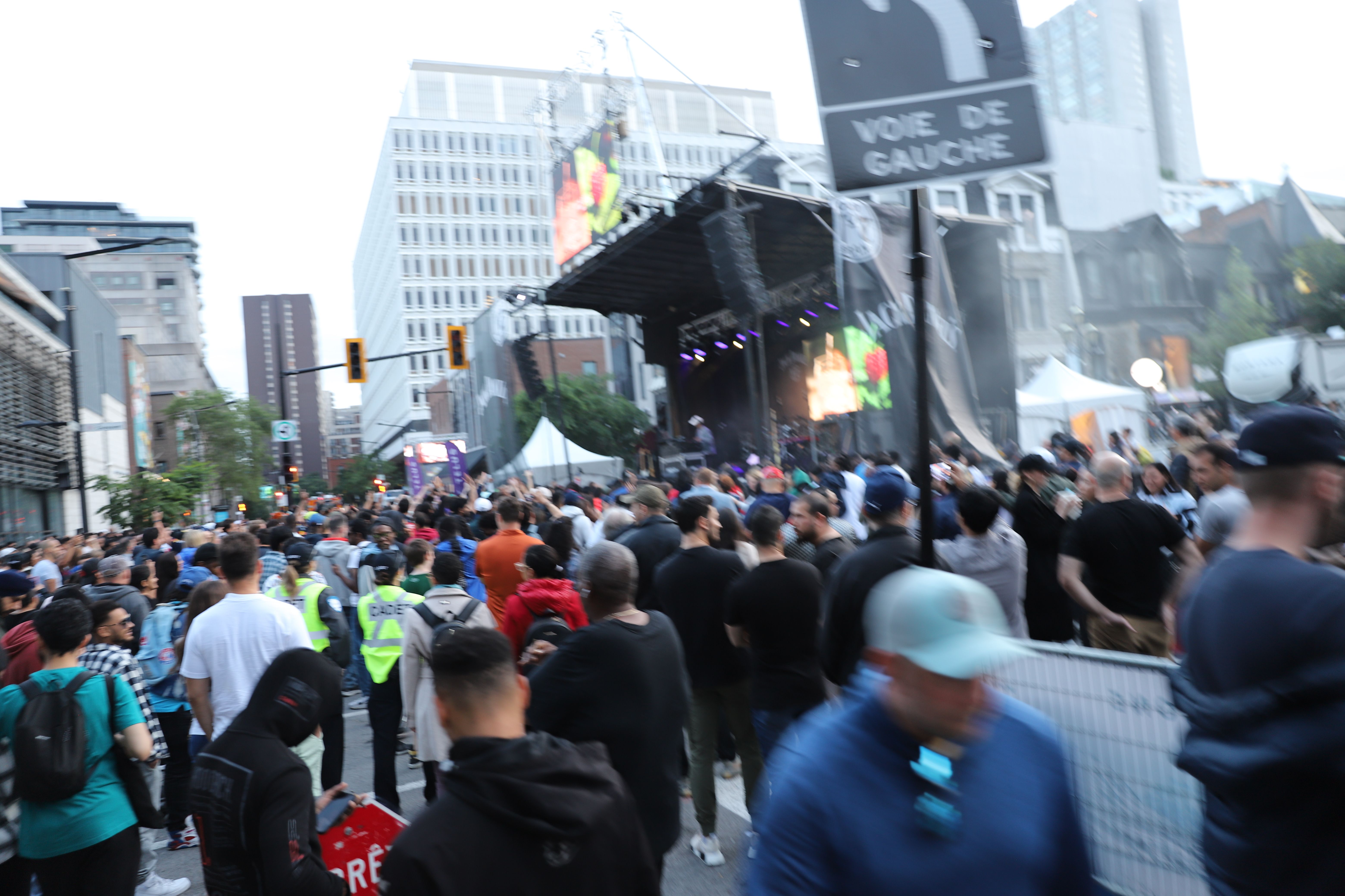 Canon EOS 6D Mark II 6240x4160_000059.jpg