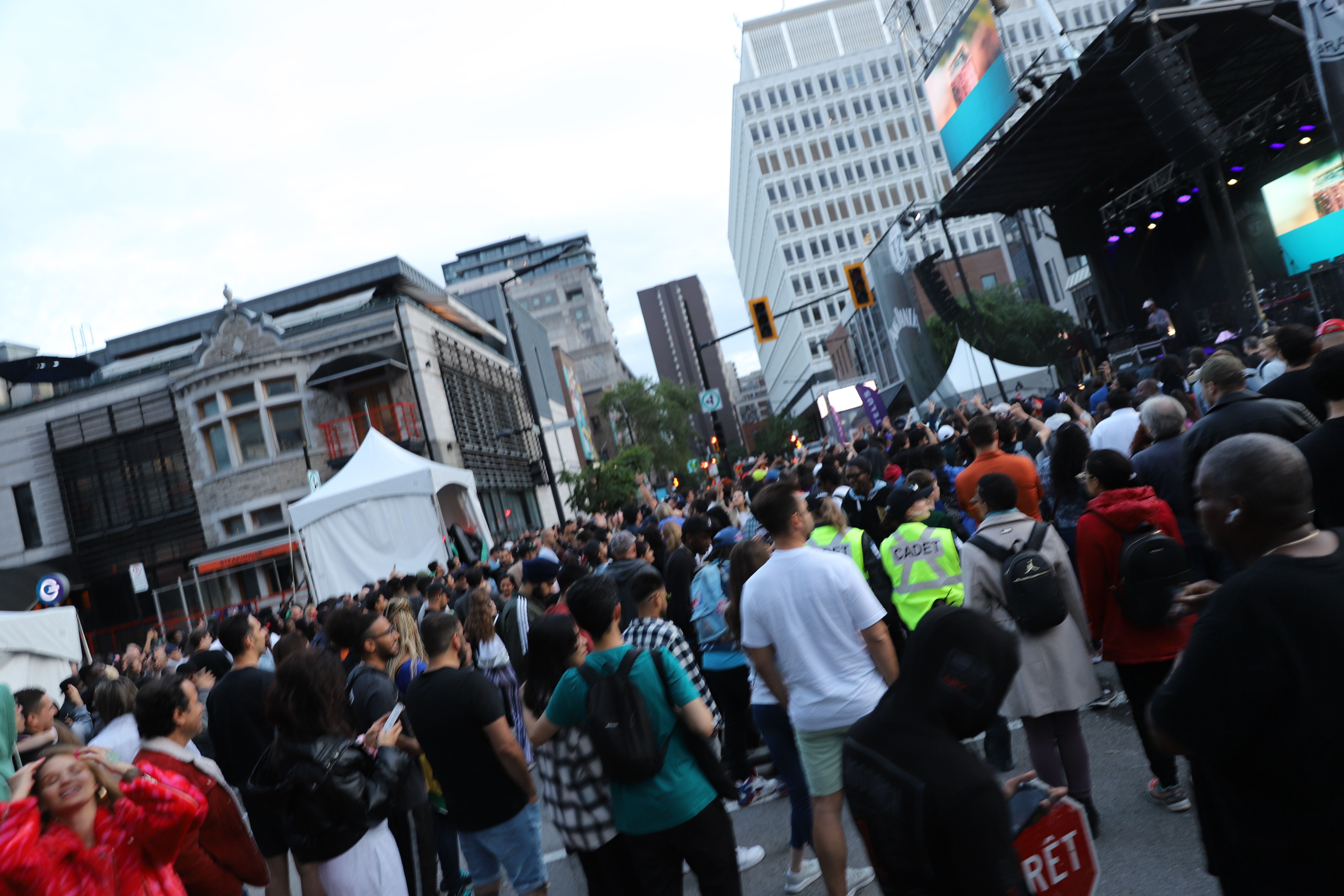 Canon EOS 6D Mark II 6240x4160_000061.jpg