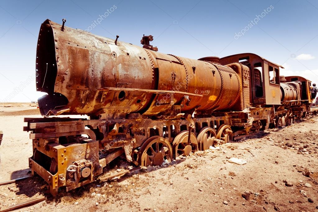 depositphotos_67396755-stock-photo-rusty-old-steam-train-in.jpg