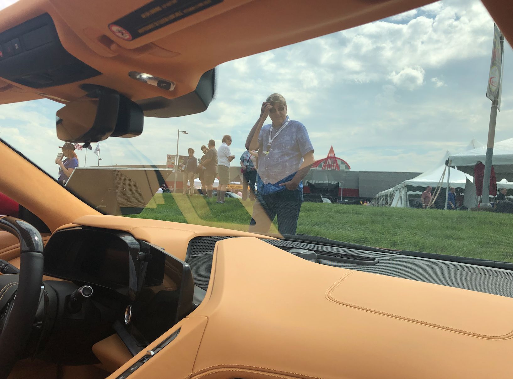 Dipped interior w'shield glare 1.jpg