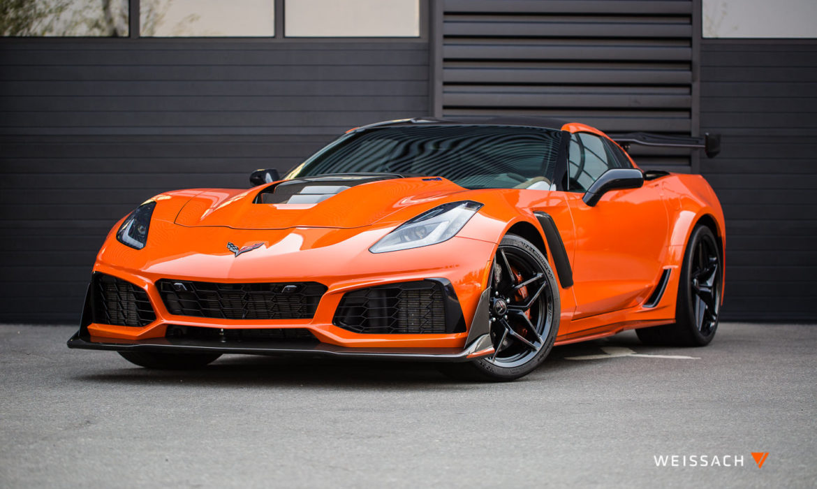 K5800176-2019-Corvette-ZR1-Orange-34-1170x700.jpg