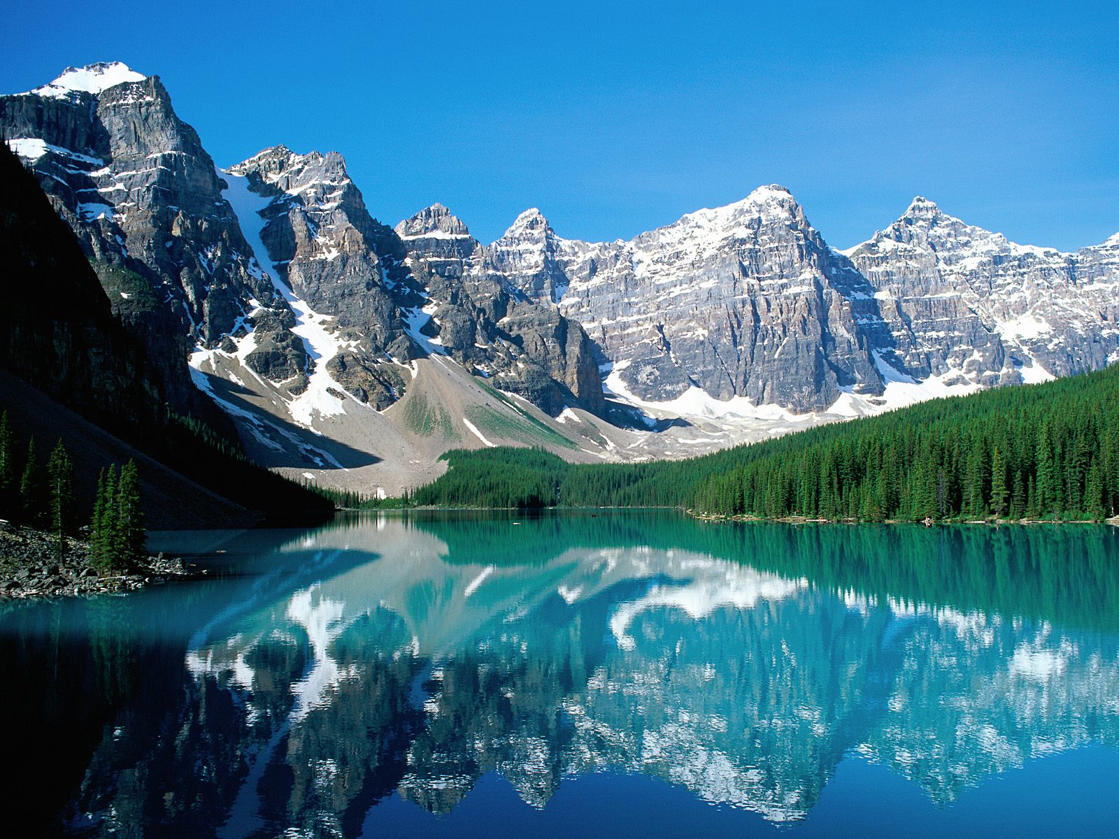 moraine_lake_valley_of_ten_peaks-normal.jpg