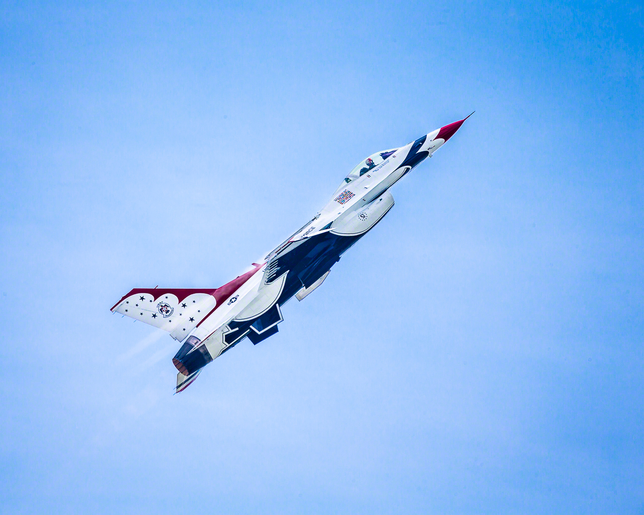 USAF-Thunderbird-5.jpg
