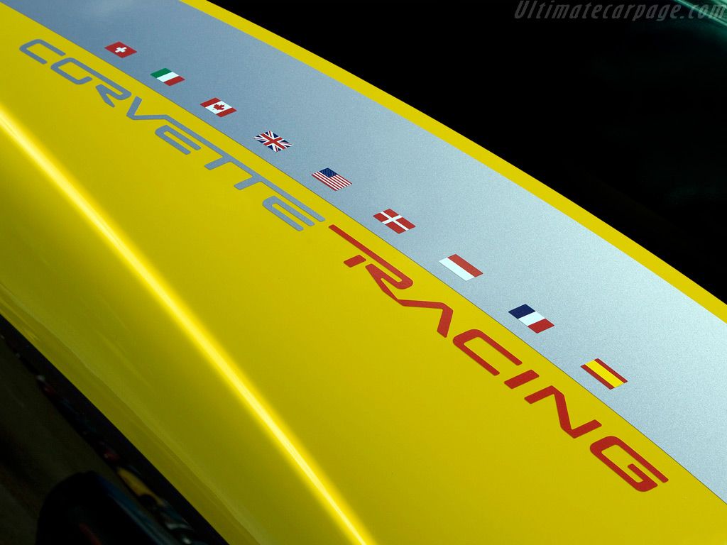Chevrolet-C6-Corvette-GT1-Championship-Edition_7.jpg